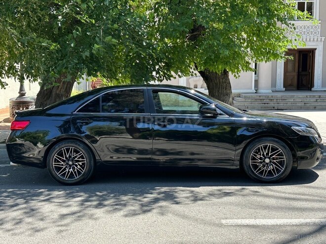 Toyota Camry-12