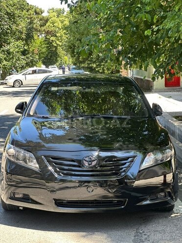 Toyota Camry-13