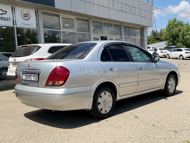 Nissan Sunny-5