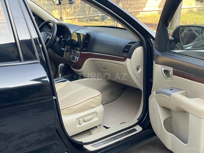 Hyundai Santa Fe-16