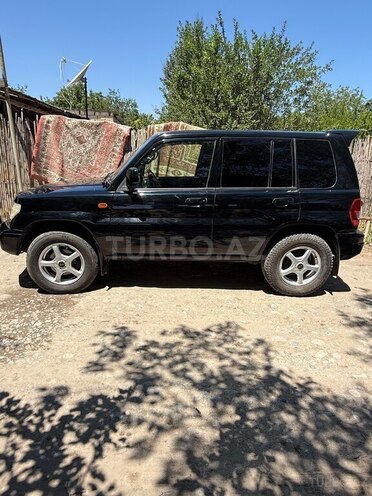 Mitsubishi Pajero io-2