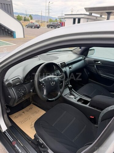 Mercedes C 240-6