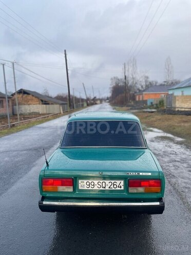 LADA (VAZ) 2107-2