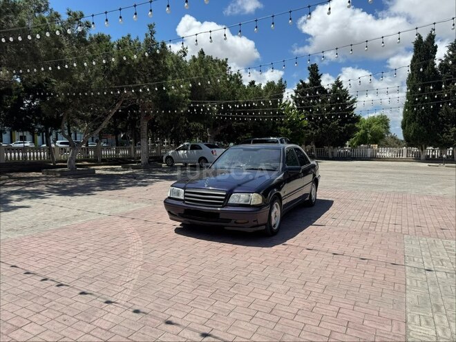 Mercedes C 180-4