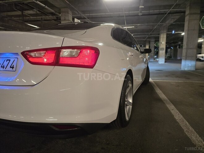 Chevrolet Malibu-5