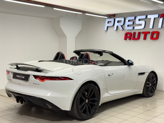 Jaguar F-Type-4