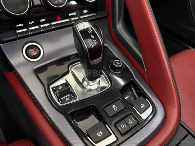 Jaguar F-Type-8