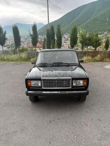 LADA (VAZ) 2107-1