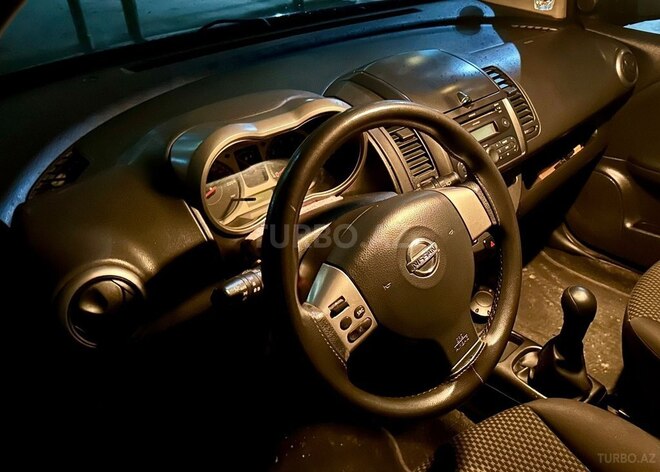 Nissan Note-5