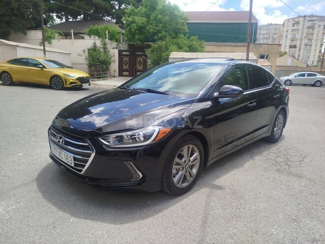 Hyundai Elantra-5