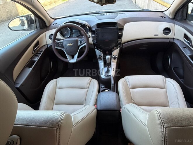 Chevrolet Cruze-14
