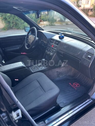 Mercedes C 230-9