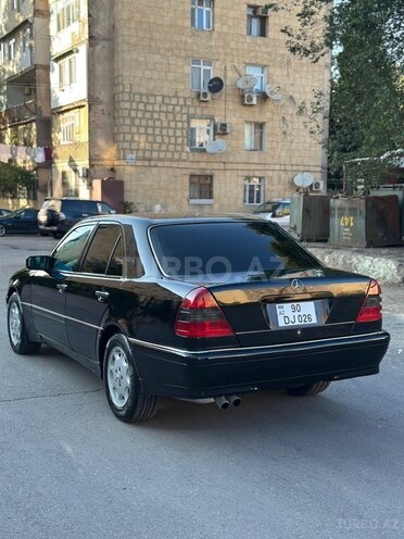 Mercedes C 230-4