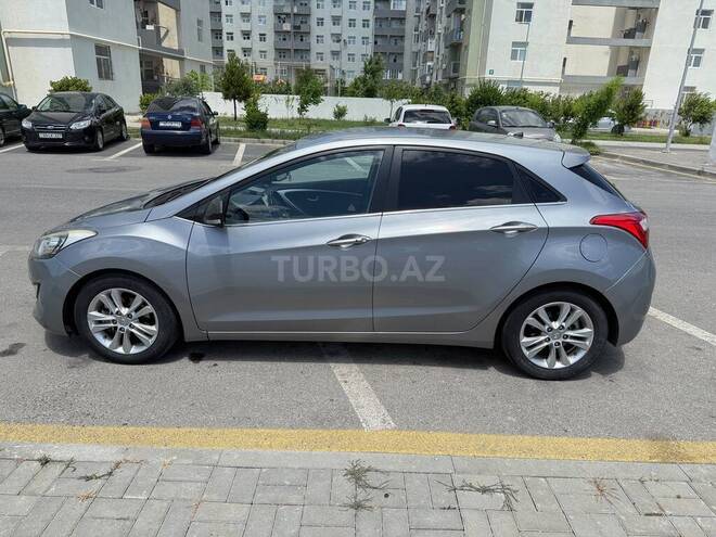 Hyundai i30-3