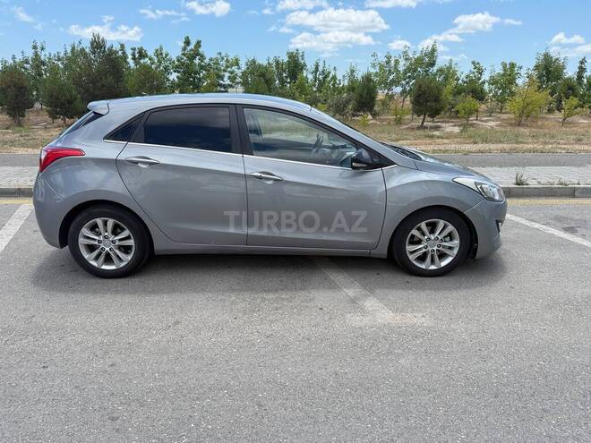Hyundai i30-4