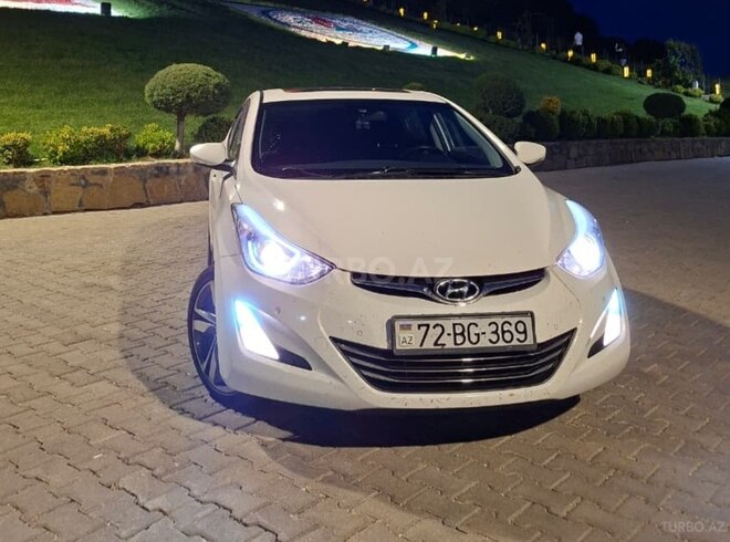Hyundai Elantra-8