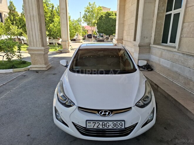 Hyundai Elantra-4