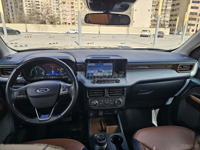 Ford Maverick-14