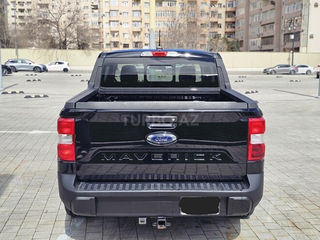 Ford Maverick-2