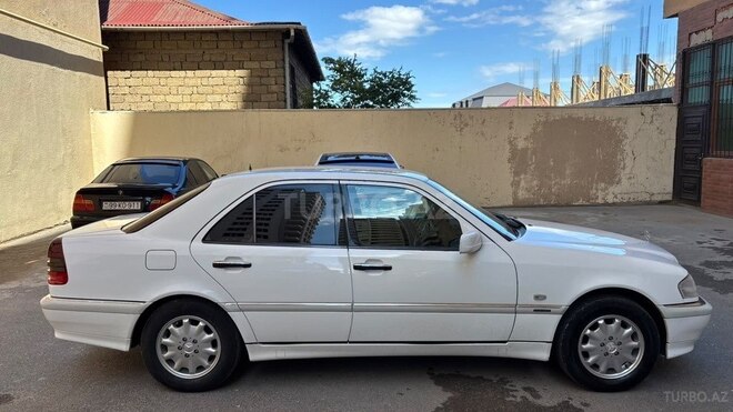 Mercedes C 180-3