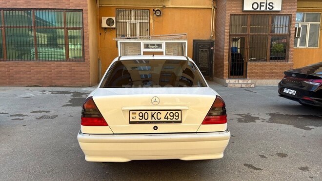 Mercedes C 180-2
