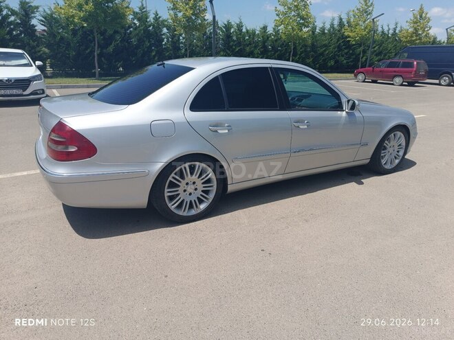 Mercedes E 240-7