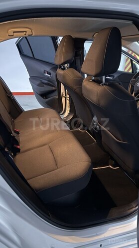 Toyota Corolla-11