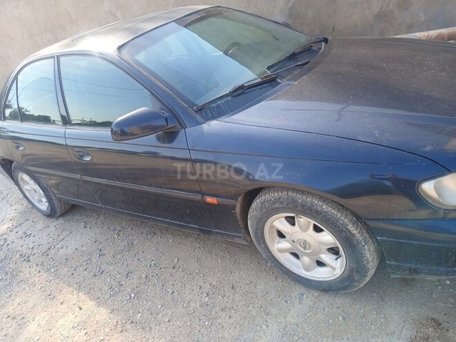 Opel Omega-4