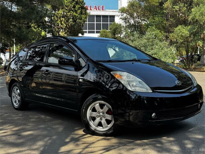 Toyota Prius-4