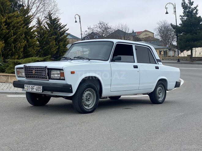 LADA (VAZ) 2107-5