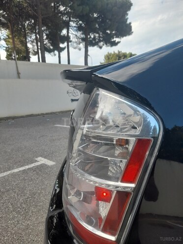 Toyota Prius-10