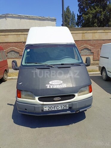 Ford Transit-1