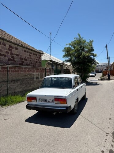 LADA (VAZ) 2107-5