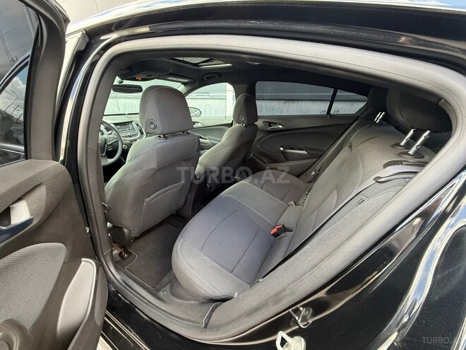 Chevrolet Cruze-13