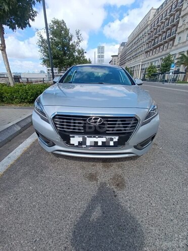 Hyundai Sonata-1