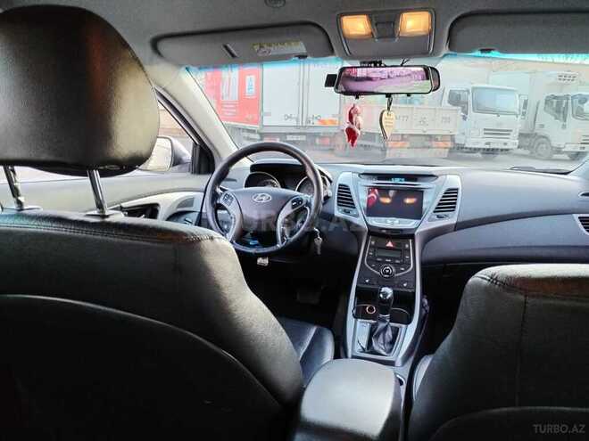 Hyundai Avante-5
