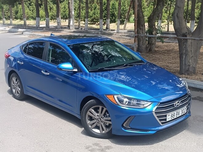 Hyundai Elantra-3