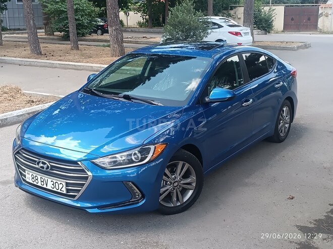 Hyundai Elantra-4