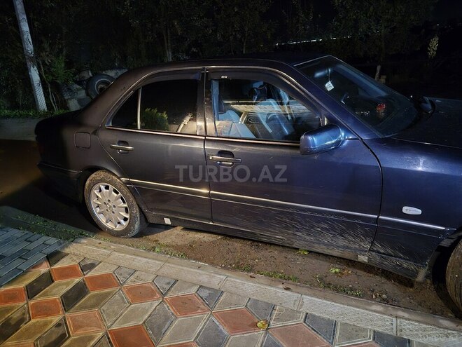 Mercedes C 240-2