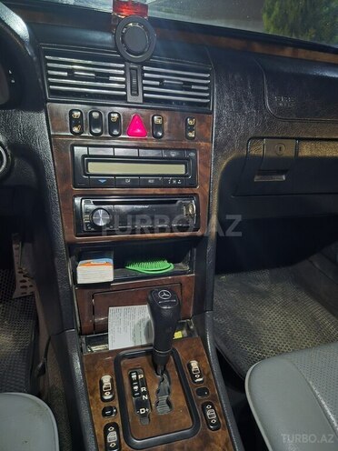 Mercedes C 240-7