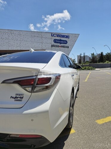 Hyundai Sonata-7