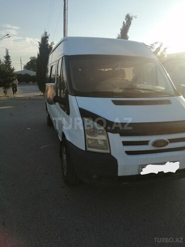 Ford Transit-2