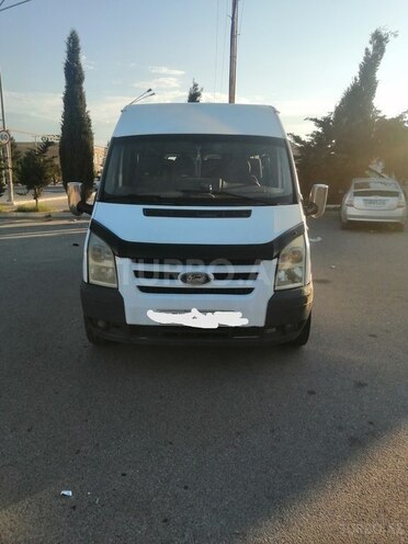 Ford Transit-1