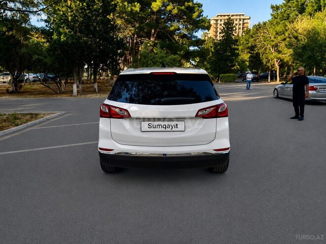 Chevrolet Equinox-4