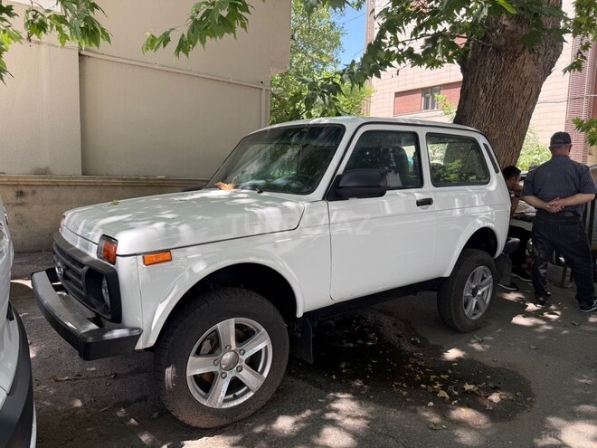 LADA (VAZ) Niva-2