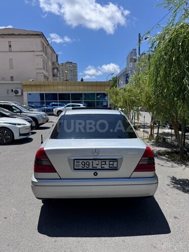 Mercedes C 200-4