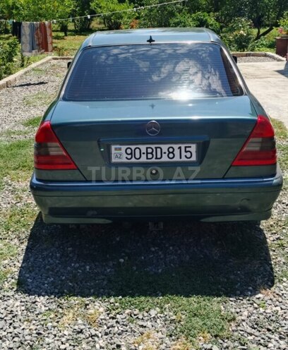 Mercedes C 200-2