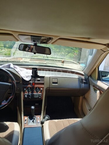 Mercedes C 200-9