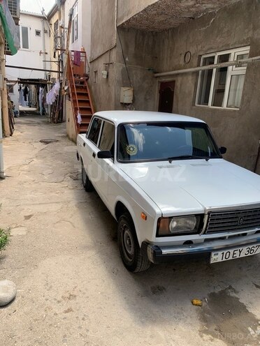 LADA (VAZ) 2107-2