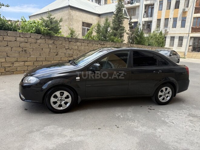Daewoo Gentra-13